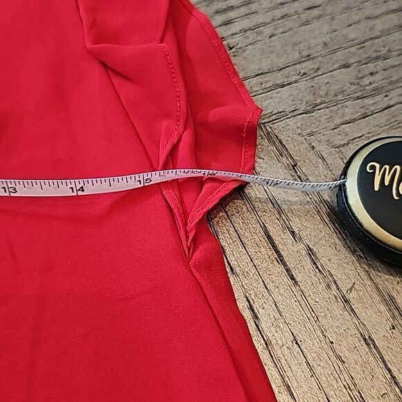 XS red ruffle blouse Express - Picture 6 of 7